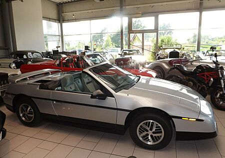 Pontiac Fiero V6 Cabrio - mit nur vierhundert Kilometern