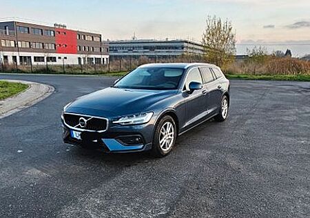 Volvo V60 D3 Momentum AHK /HUD / 360° /Panorama