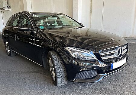 Mercedes-Benz C 220 d 4MATIC T AVANTGARDE Autom. AVANTGARDE