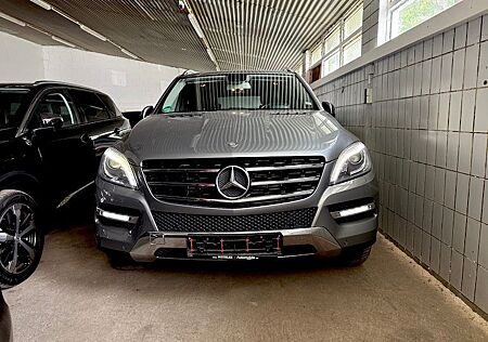 Mercedes-Benz ML 250 CDI BlueTec 4 Matic+Navi+Leder+Head-Up+LM