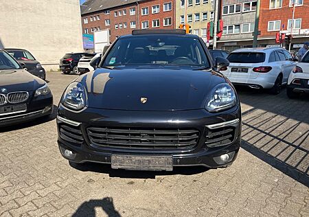 Porsche Cayenne DIESEL-SCHECKHEFT GEPFLEGT VON