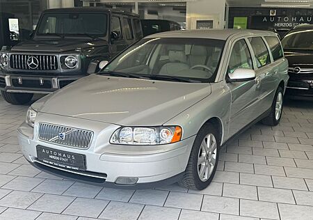 Volvo V70 Kombi 2.5 T Kinetic*Rentnerfahrzeug* TOP*