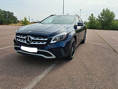 Mercedes-Benz GLA 220 d