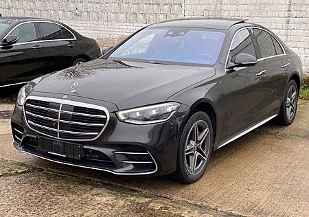 Mercedes-Benz S 580 S580e AMG 4M Panorama_Chauffeur Paket_HALenkung_