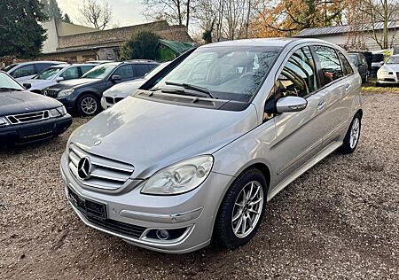 Mercedes-Benz B 200 Navi Leder Alu Klima TÜV & AU 08-2027 PDC