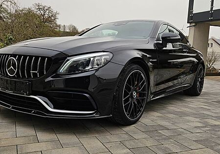 Mercedes-Benz C 63 AMG s Coupe , AMG Line, inkl. Garantie verl