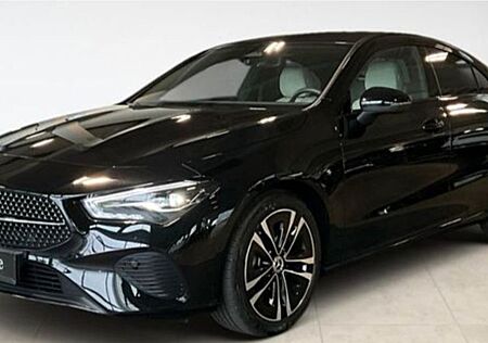 Mercedes-Benz CLA 180 DCT - schwarz / beige Garantie 09/27