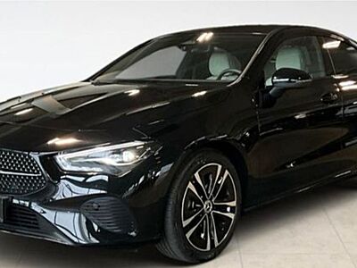 Mercedes-Benz CLA 180 DCT -  schwarz / beige Garantie 09/27
