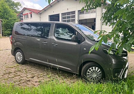 Toyota Pro Ace Proace (Verso) 2,0-l-D-4D 110kW compact Fami...