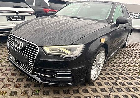 Audi A3 Sportback e-tron Kamera Leder MMI B&O Panoram