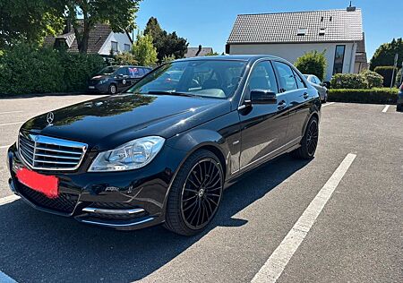 Mercedes-Benz C 180 BlueEFFICIENCY ELEGANCE