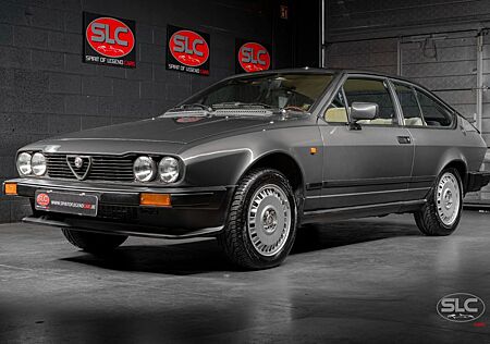 Alfa Romeo GTV 2.0