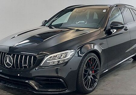 Mercedes-Benz C 63 AMG C 63S AMG;NIGHT-PAKET/SCHALENSITZE/LED