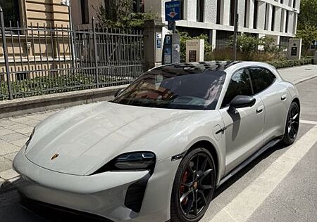 Porsche Taycan GTS Sport Turismo GTS (VOLL, Garantie)