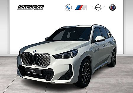 BMW iX1 xDrive30 M Sportpaket Head-Up HK HiFi DAB
