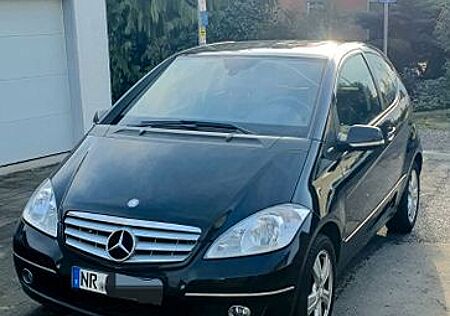 Mercedes-Benz A 180 BlueEFFICIENCY -