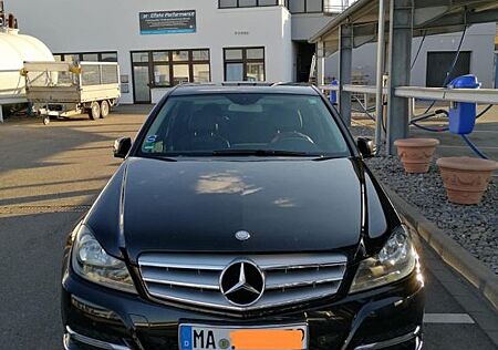 Mercedes-Benz C 220 CDI 4MATIC AVANTGARDE Autom. AVANTGARDE