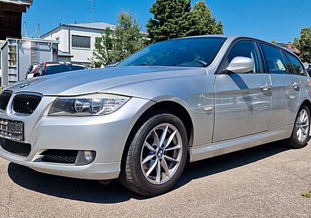 BMW 318i touring mit 143 PS * NAVI *PDC*