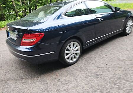 Mercedes-Benz C 180 BlueEFFICIENCY Coupé -
