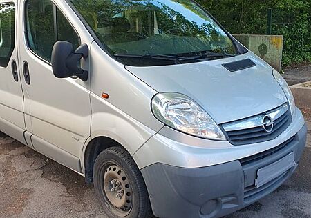 Opel Vivaro Transporter