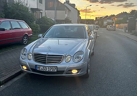 Mercedes-Benz 280 Avantgarde