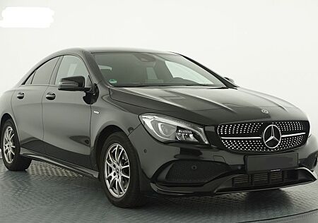 Mercedes-Benz CLA 200 - AMG Line * Black Edition*