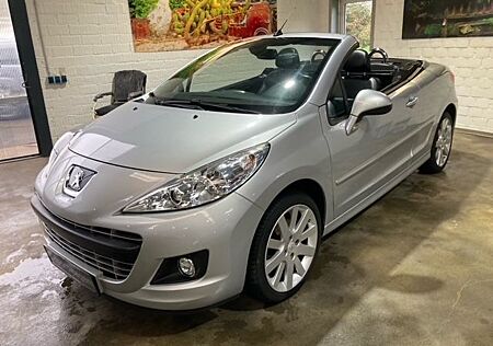 Peugeot 207 CC Cabrio-Coupe Platinum Leder erst 86000 km