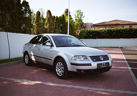VW Passat Volkswagen 1.9TDI, LED, Tempomat, CarPlay