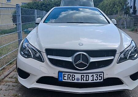 Mercedes-Benz E 200 -