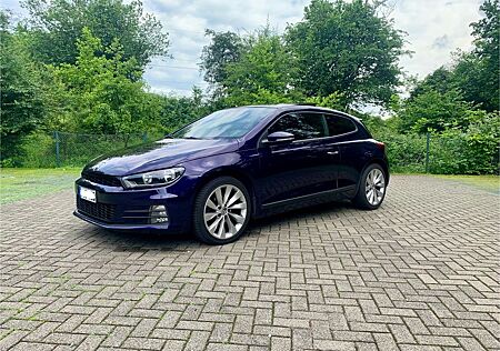 VW Scirocco Volkswagen 2.0 TDI DSG/SHZ/KAMA/EURO6/PANO