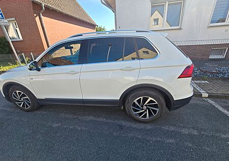 VW Tiguan Volkswagen 2.0 TDI SCR JOIN JOIN *Schaltgetriebe*