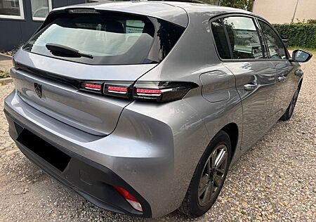 Peugeot 308 130 Puretech EAT8, Navi, 9900,- netto Exp.