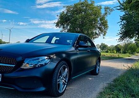Mercedes-Benz E 220 d Autom. -