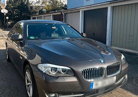 BMW 520i