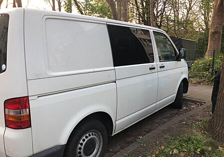 VW T5 Transporter Volkswagen (als Camper, TÜV akt. ohne Mängel