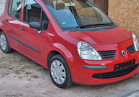 Renault Modus 75 Ps TÜV neu 5/2027 und Ölwechsel