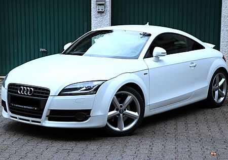 Audi TT Coupe 2.0 TFSI S LINE