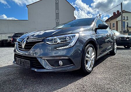 Renault Megane EXPERIENCE 1.2 TCE TEMP + SHZ