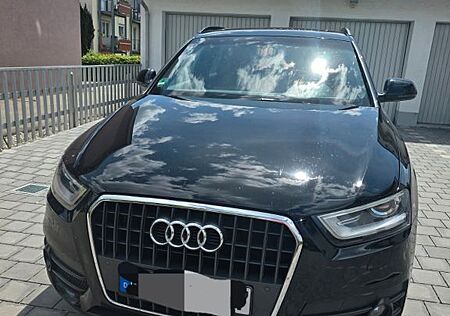 Audi Q3 2.0 TFSI quattro -