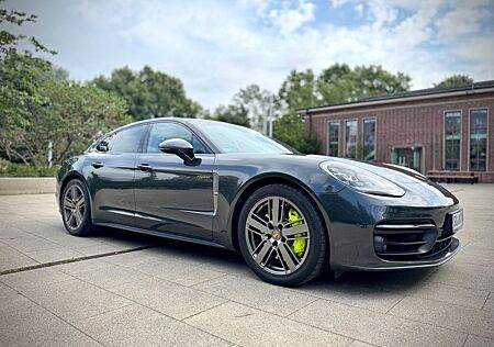 Porsche Panamera 4 E-Hybrid Platinum TOP Approved InnoDr
