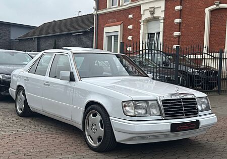 Mercedes-Benz E 200 200E Automatik/SHD/Xenon/Restauriert/TÜV 11-2026