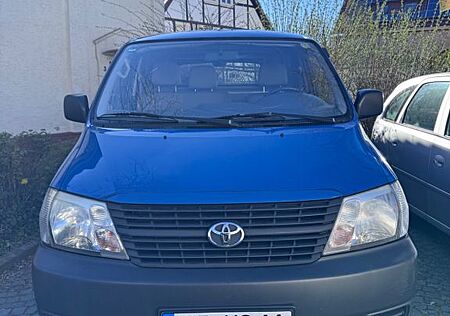 Toyota Hiace 4WD mit Heckflügeltüren