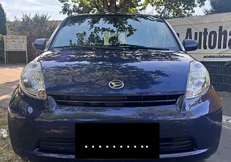 Daihatsu Sirion 1.3 -