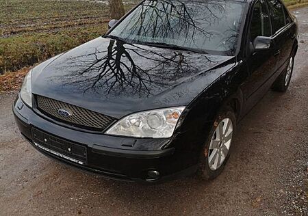 Ford Mondeo 1,8 92 kW Ghia Ghia