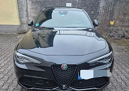 Alfa Romeo Giulia 2.0 Turbo 16V 206kW AT8-Q4 Estrema Es...