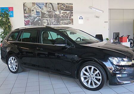 VW Golf Volkswagen VII VARIANT HIGHLINE *MASSAGESITZ*XENON*UVM
