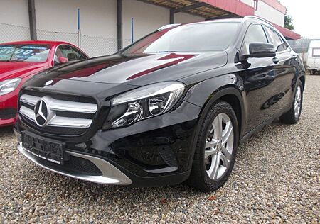 Mercedes-Benz GLA 200 , NAVI, AUTOMATIK, el. HECKKLAPPE, 18"ALU
