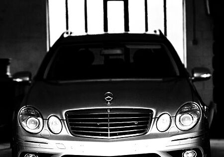 Mercedes-Benz E 500 T AVANTGARDE AMG
