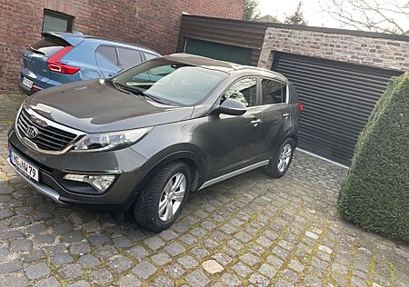 Kia Sportage 2.0 CRDi 4WD Dream-Team Automatik D...