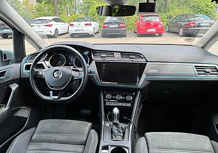 VW Touran Volkswagen 1.6 TDI SCR DSG SOUND BMT SOUND